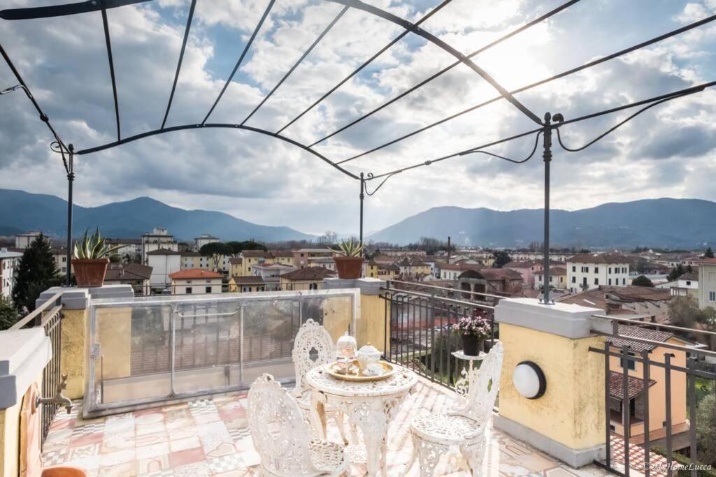 Casa Maria - Attico Di Lusso Vicino Alle Mura Lucca Exteriör bild